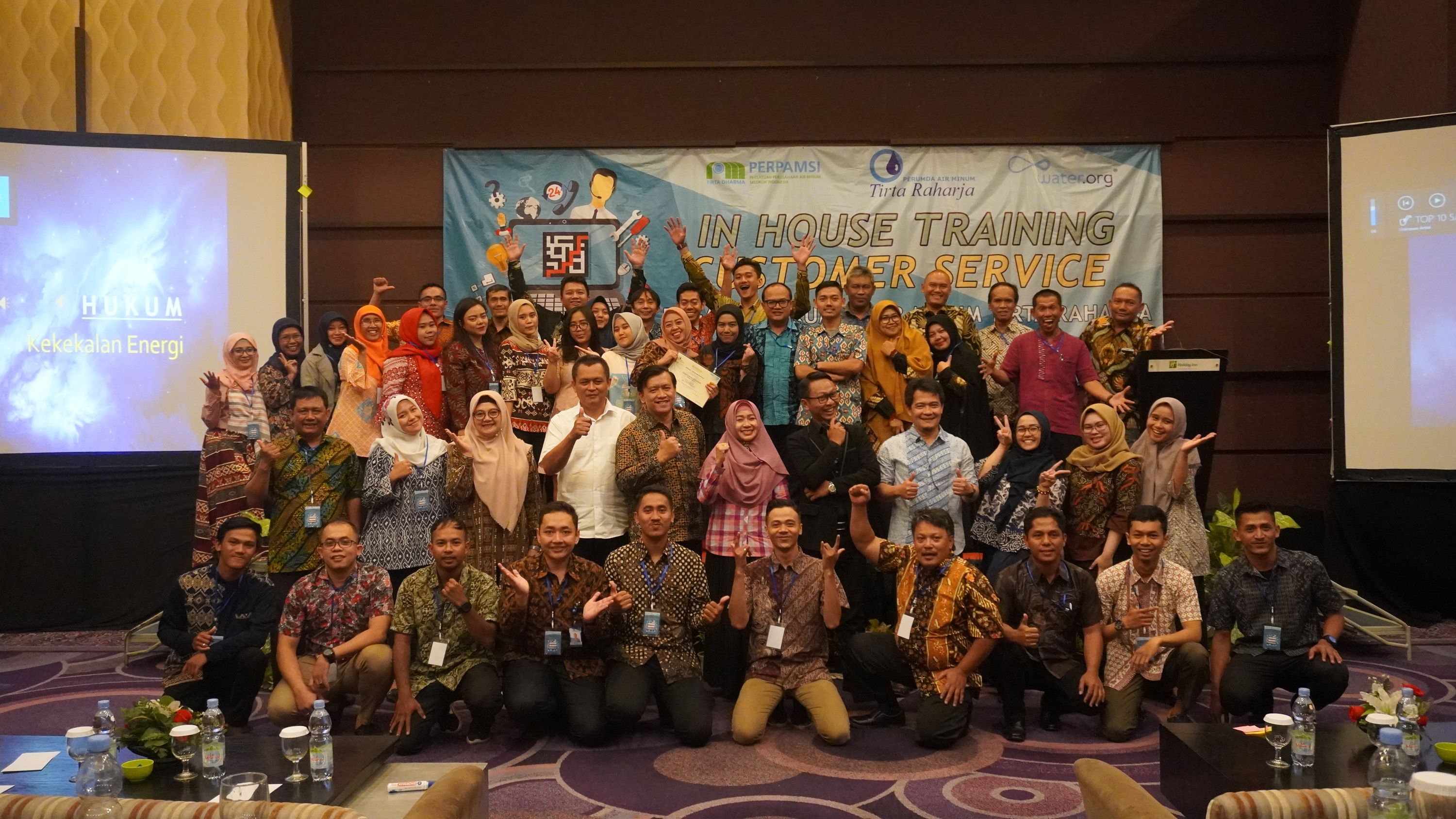 In House Training Customer Service Pegawai Perumda AIr Minum Tirta Raharja 2019