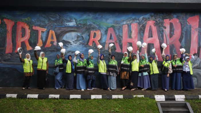 Rapat Dharmawanita Persatuan Perumda Air Minum Tirta Raharja dan Dharmawanita Persatuan Pemda Kab. Bandung